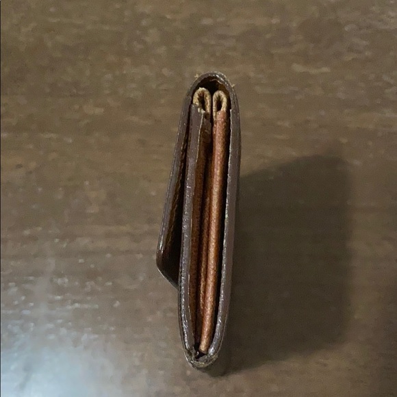 Pre-loved LV monogram card holder - Picture 4 of 9